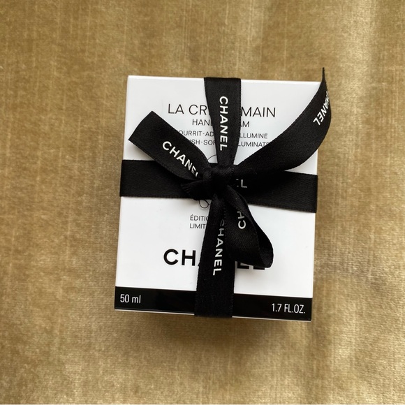 CHANEL LA CRÈME MAIN Nourish Denim Hand Cream - Picture 9 of 9